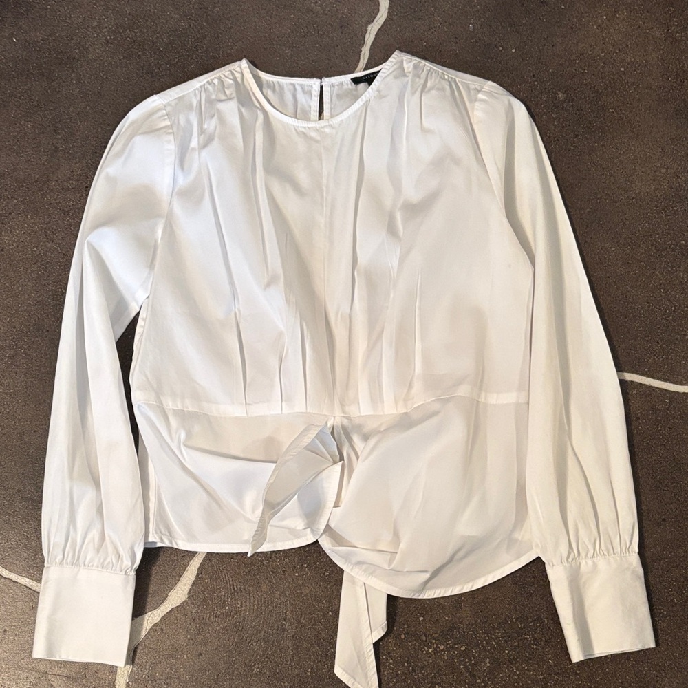 Halogen pleated top with ties on front
